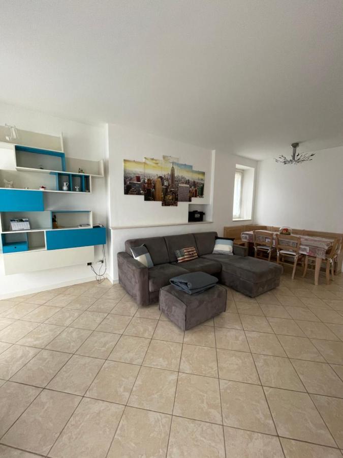 Cottage Il Cigno Con Accesso Al Lago - Como Lake ديرفيو المظهر الخارجي الصورة